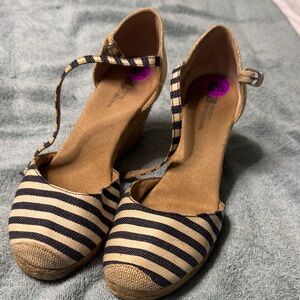 White Mountain Navy and Tan Striped Wedges